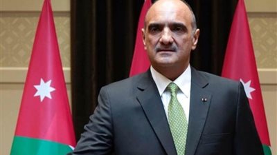 رئيس الوزراء الأردني يبحث مع أمير قطر العلاقات الثنائية 