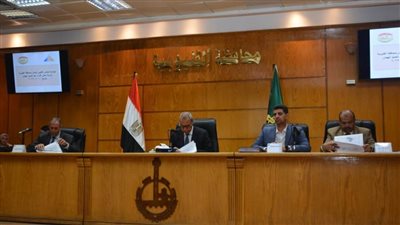 محافظ القليوبية يترأس المجلس الإقليمي للسكان لمناقشة مؤشرات الصحة 