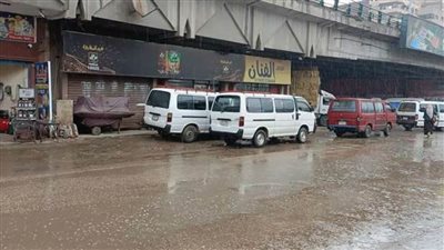 أمطار غزيرة بالغربية والمحافظ يوجه بنشر سيارات سحب المياه على الطرق