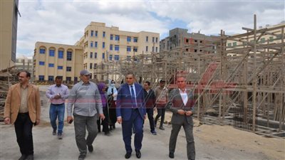 رئيس جامعة كفر الشيخ يتفقد إنشاءات المبنى الجديد لكلية الذكاء الاصطناعي