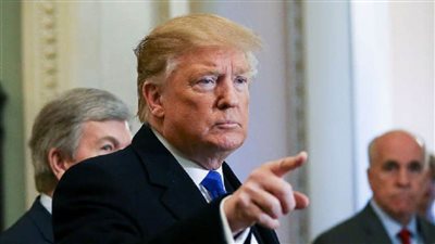 ترامب يتعهد بالترشح لانتخابات 2024 حتى حال إدانته