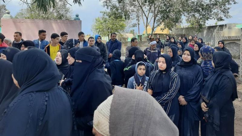 الطالبتشييع جنازة