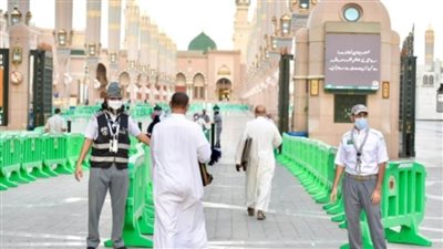 العمل التطوعي بالمسجد النبوي ..عطاء وسخاء