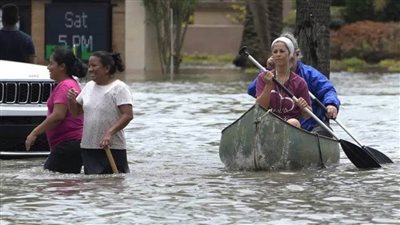  عاجل.. سكان فلوريدا يتذكرون لحظات الصراع مع الموت بعد الطوفان التاريخي