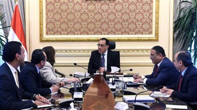 رئيس الوزراء يلتقي وزيرة الهجرة لاستعراض عدد من ملفات العمل