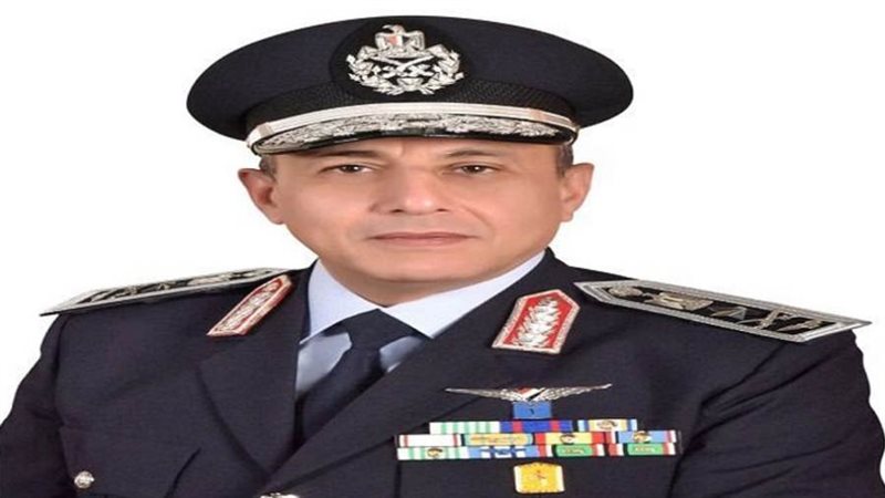 وزير الطيران المدني