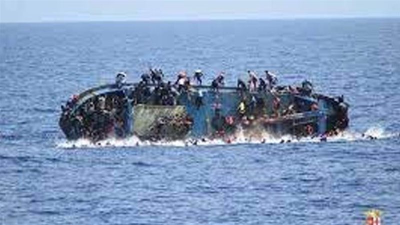 غرق مركب بساحل اللواتة