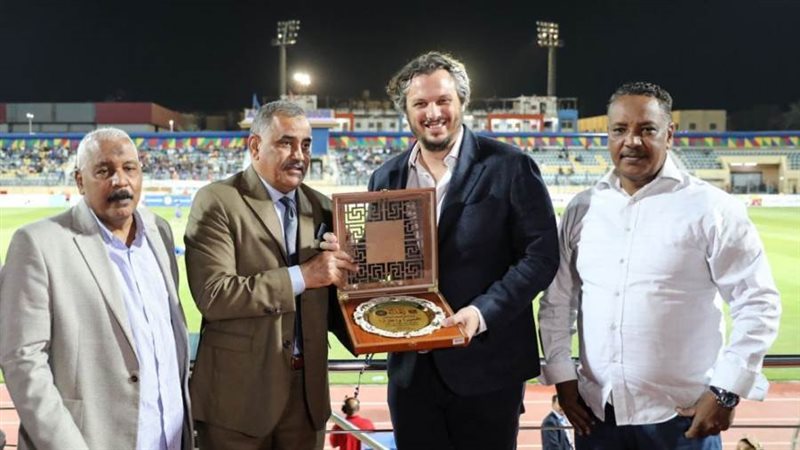 ممدوح عيد اثناء التكريم