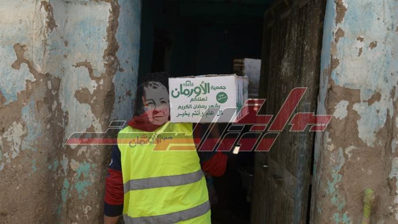 توزيع الكراتين