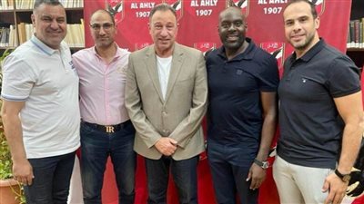 الخطيب يجتمع بالجهاز الفني لكرة اليد لمناقشة التحضيرات للمرحلة المقبلة