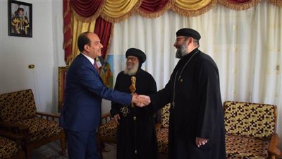 رئيس جامعة العريش يهنئ المسيحيين بمناسبة عيد القيامة