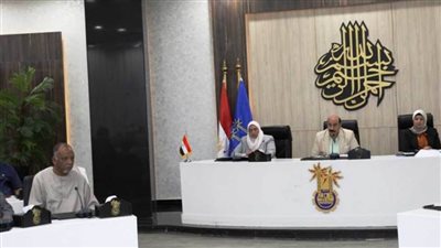 محافظ أسوان يشدد على الاستعداد الجيد والكامل لاستقبال فترة الأعياد