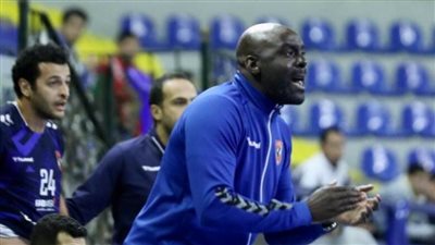 ديفيد ديفيز يتحدث عن التتويج بالدوري والكأس مع يد الأهلي وتشبيهه بموسيماني