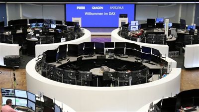 الأسهم الأوروبية تغلق على انخفاض