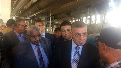 وزير التموين يتفقد مخابز ومطاحن ومصنع تعبئة السكر ومخازن للجملة