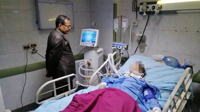 رئيس جامعة سوهاج يُجري جولة تفقدية بالمستشفى الجامعي 