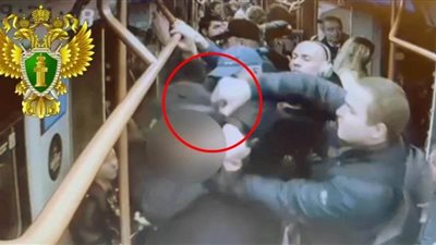 عاجل| جريمة في المترو.. شاب يرش رذاذ الفلفل علي وجه 