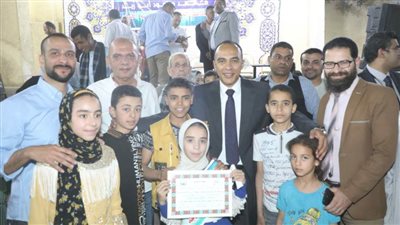 نائب محافظ المنيا يكرم المتميزين من حفظة القرآن الكريم بقرية الناصرية بمركز بني مزار