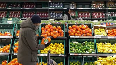 ارتفاع الأسعار في بريطانيا وسط موجة من الخوف من رفع أسعار الفائدة