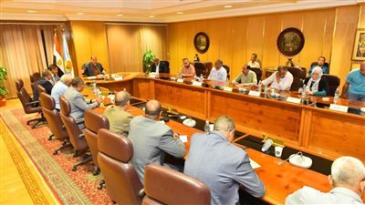 محافظ أسيوط يشدد على الاستعداد والجاهزية لاستقبال عيد الفطر المبارك 