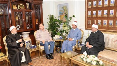 محافظ أسيوط : أداء صلاة عيد الفطر المبارك بساحة أرض الملاعب.. والانتهاء من تجهيز 4100 مسجد