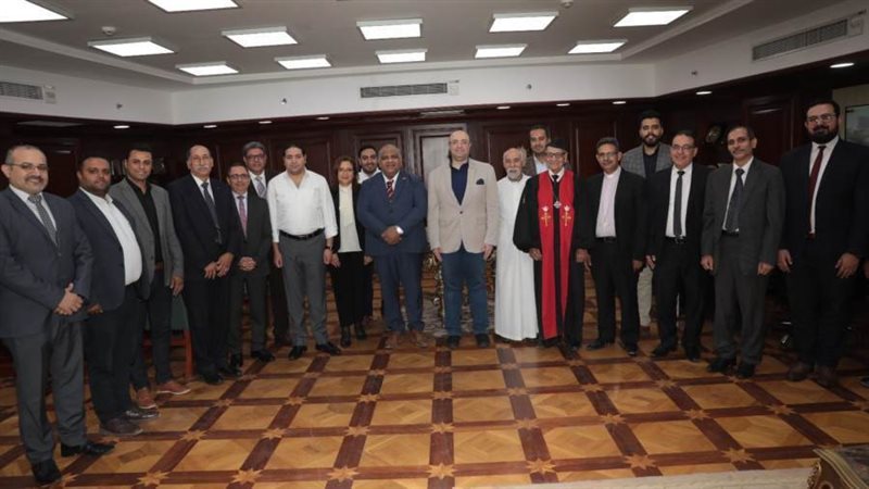 محافظ بنى سويف يستقبل