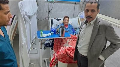 وكيل صحة الوادي الجديد يقرر صرف مكافأة للنوبتجية بمستشفى الفرافرة المركزى لانضباط العمل