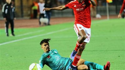 الأهلي يواصل التحليق في دورى أبطال إفريقيا بثنائية أمام الرجاء 