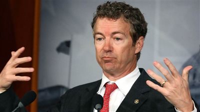 سيناتور أمريكي يدعو الولايات المتحدة لوقف المساعدات 