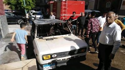السيطرة على حريق اندلع بسيارة فى بنها