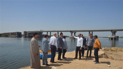 سكرتير بنى سويف يتفقد العمل في محور الفشن على النيل