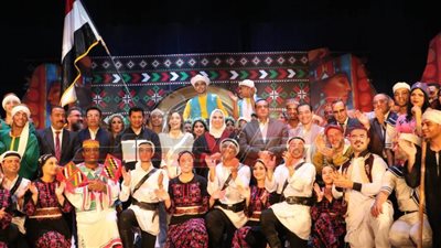 وزيرة الثقافة تشهد أوبريت «أفراح العريش وسيناء».. صور