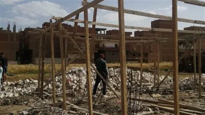 إزالة 6 حالات تعد بالبناء المخالف على الأراضي الزراعية بمراكز المنيا