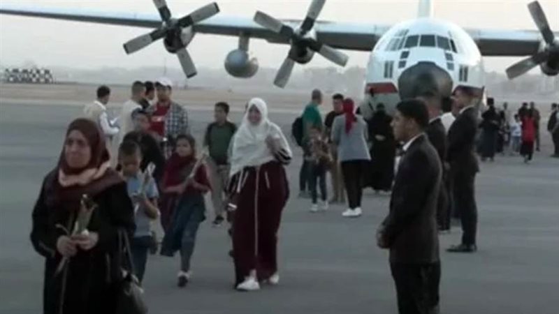 إجلاء 2679 مصريا