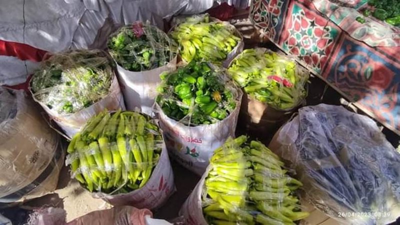 خضروات وفاكهة بمنافذ