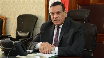 وزير التنمية المحلية يهنئ رئيس مجلس الوزراء بمناسبة الاحتفال بعيد العمال