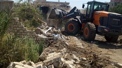 إزالة 35 حالة تعد ضمن الموجة 21 لحملات إزالة التعديات ببني سويف