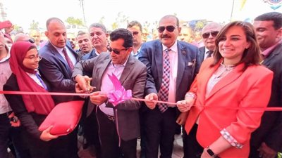 وزير الشباب والرياضة ونائب محافظ البحيرة يتفقدان مركز شباب السلام بالأبعادية