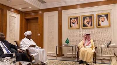 وزير الخارجية السعودي يستقبل المبعوث الخاص لرئيس مجلس السيادة الانتقالي السوداني