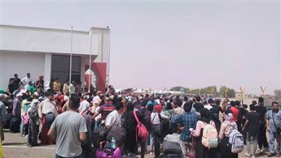 الحكومة الصومالية تجلي 123 من مواطنيها العالقين في السودان