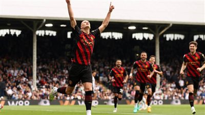 مانشستر سيتي يقتنص فوزًا صعبًا ويتصدر جدول البريميرليج مؤقتًا