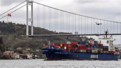 توقف حركة مرور السفن عبر مضيق البوسفور في إسطنبول بسبب عطل أصاب محرك سفينة