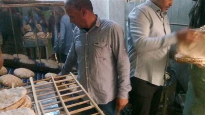 ضبط مخبزين لتصرفهما في 7 أطنان دقيق مدعم بالسوق السوداء بالبحيرة 