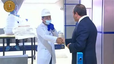 عاجل| الرئيس السيسي يقوم بجولة تفقدية داخل 