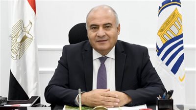 محافظ قنا يتابع مشروع تطوير المناطق غير المخططة