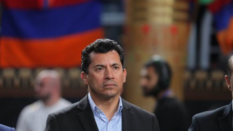 د. أشرف صبحى