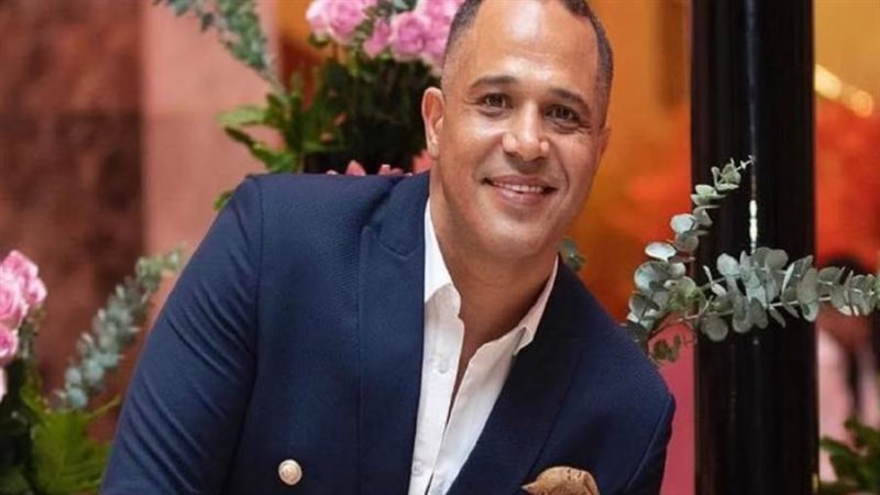 الفنان مصطفى درويش