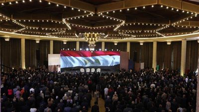 بالصور.. فئات المجتمع المصري المختلفة تشارك في الحوار الوطني