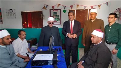 المشرف العام على الرواق الأزهري يتفقد لجان اختبارات المحفظين بالأقصر