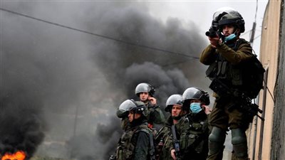 إصابة فلسطينيين اثنين برصاص الاحتلال الإسرائيلي في 